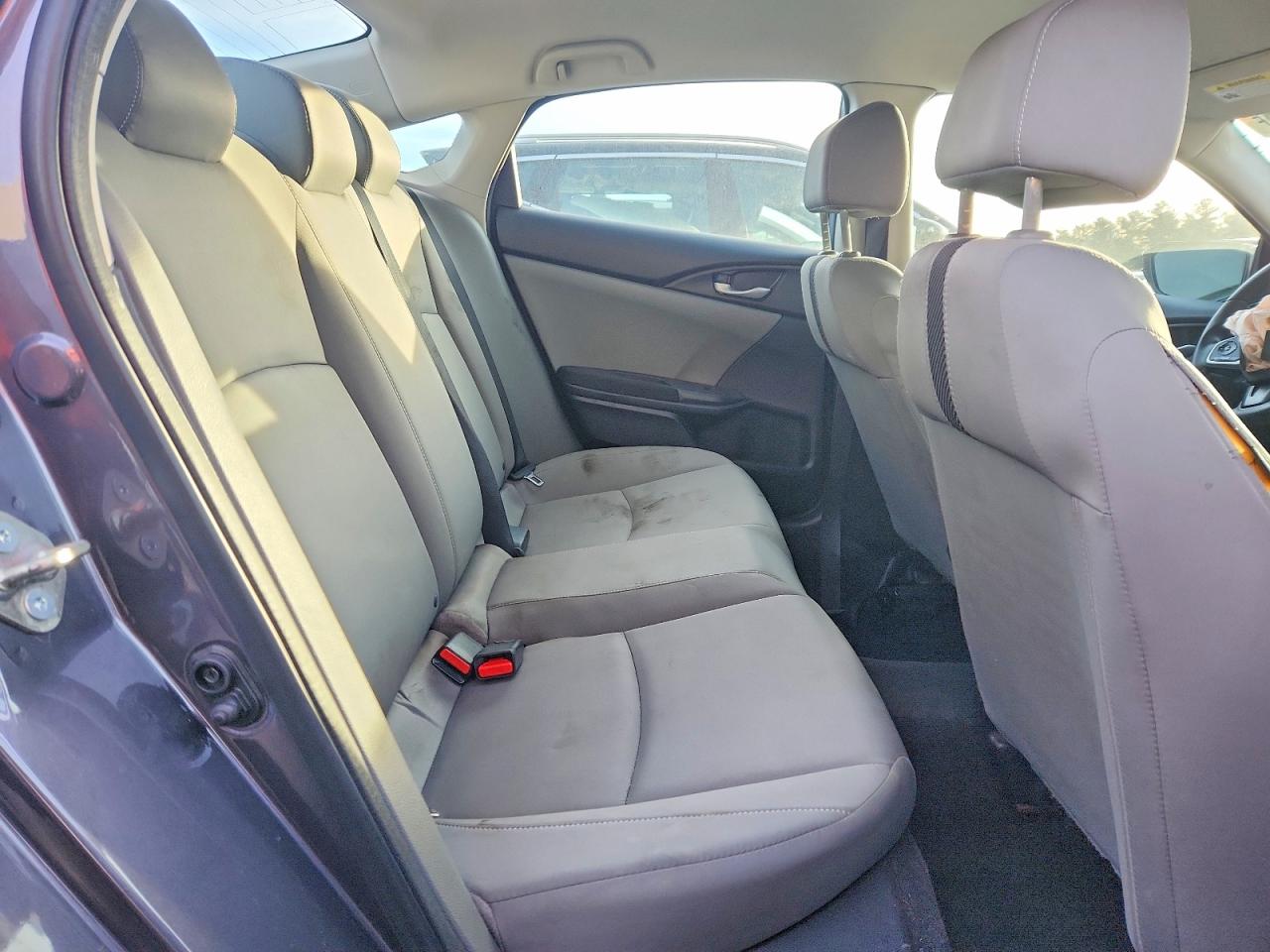 2017 HONDA CIVIC LX photo 10