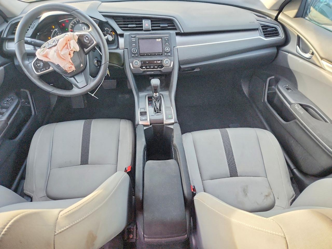 2017 HONDA CIVIC LX photo 8