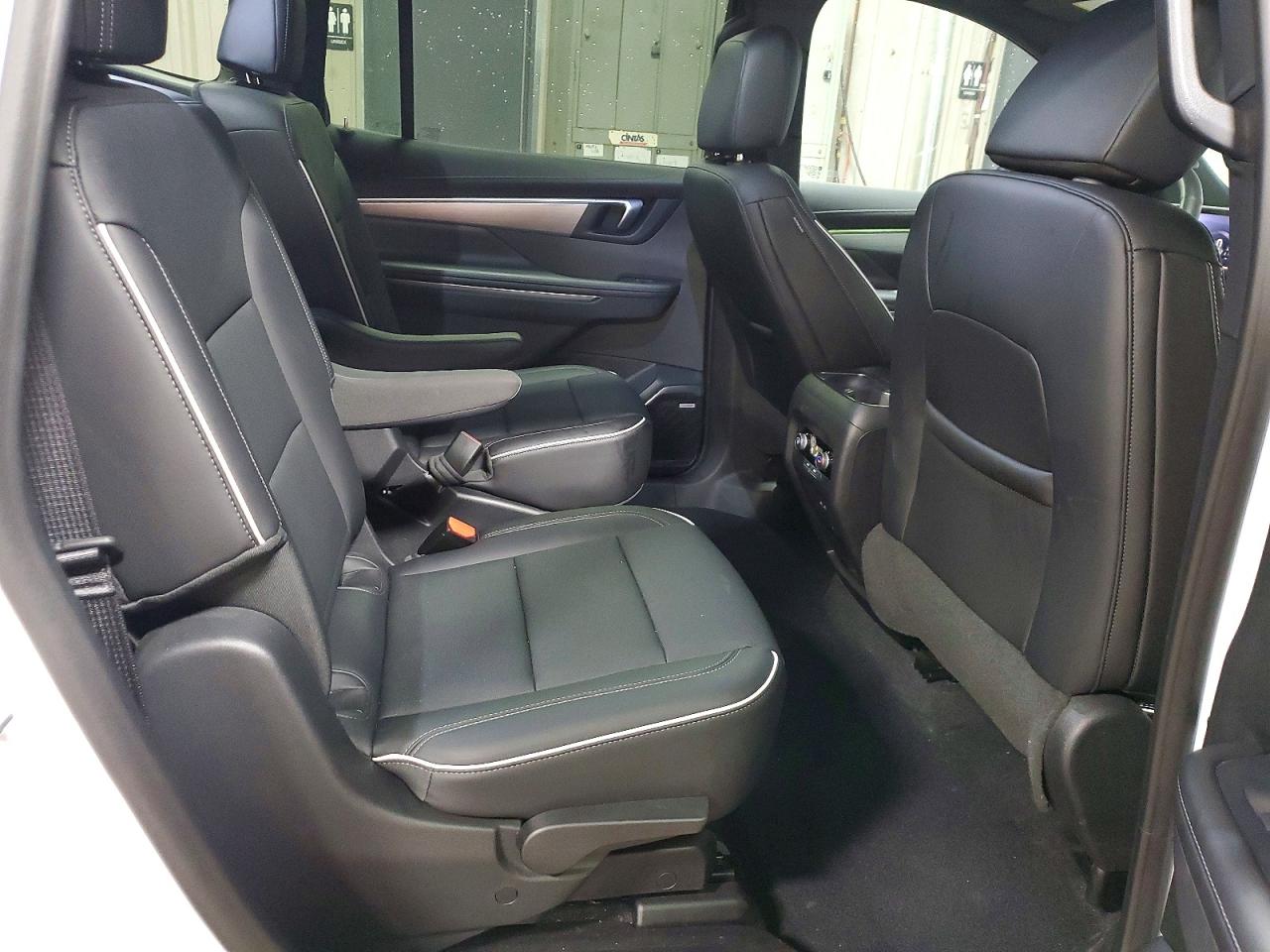 2025 BUICK ENCLAVE PREFERRED photo 11
