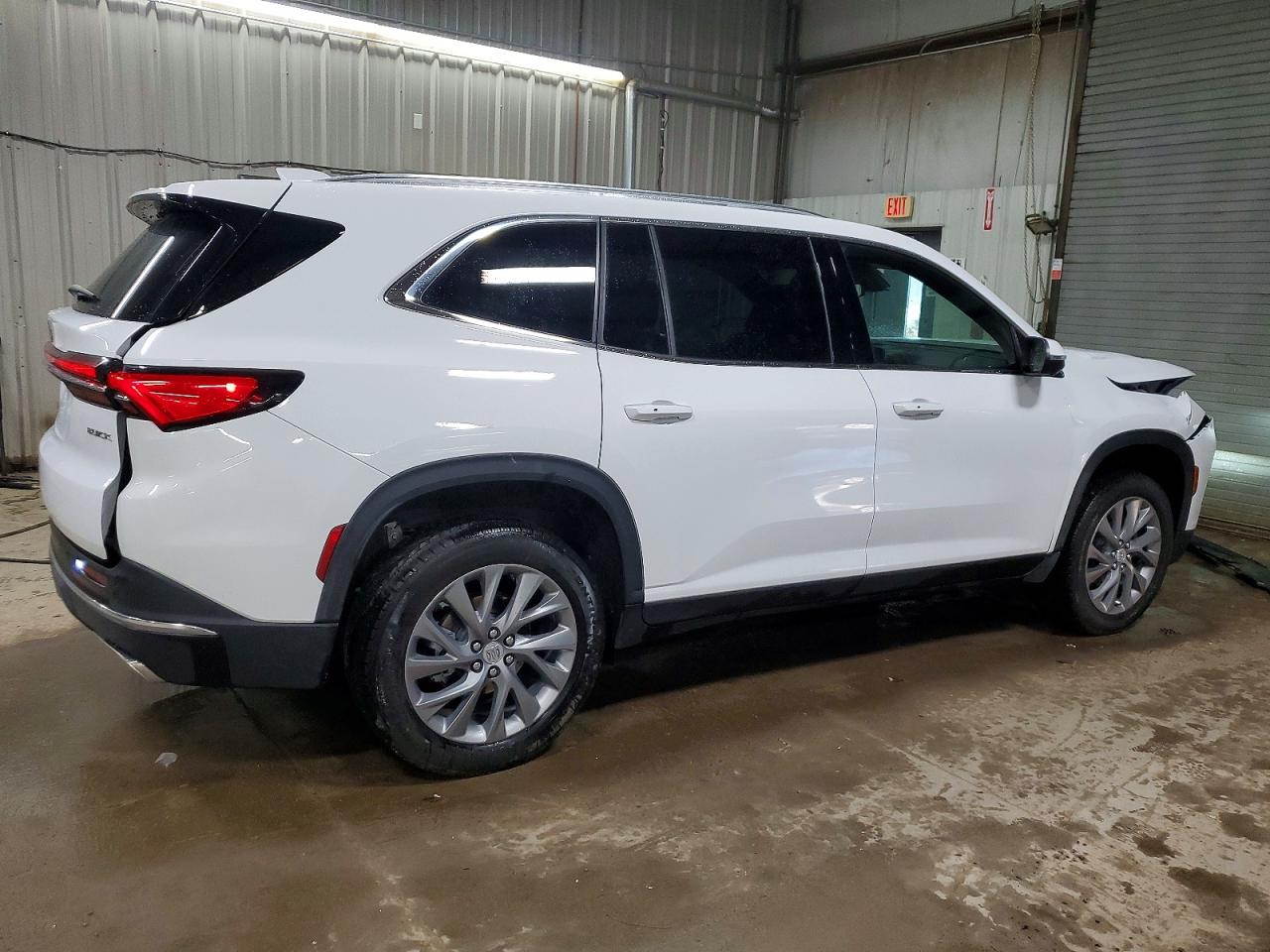 2025 BUICK ENCLAVE PREFERRED photo 3