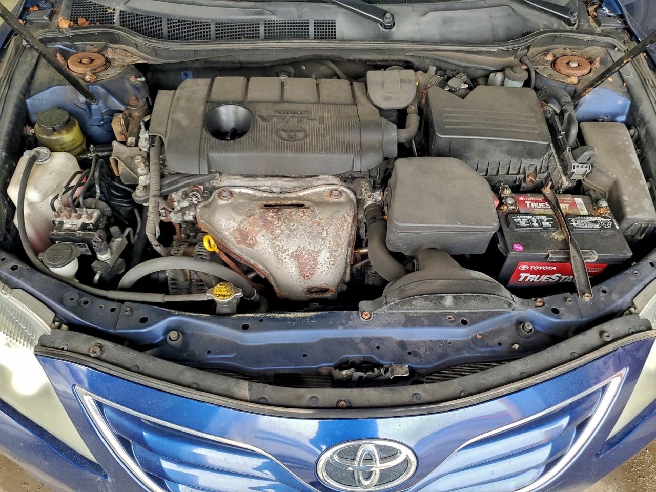 2010 TOYOTA CAMRY BASE photo 11
