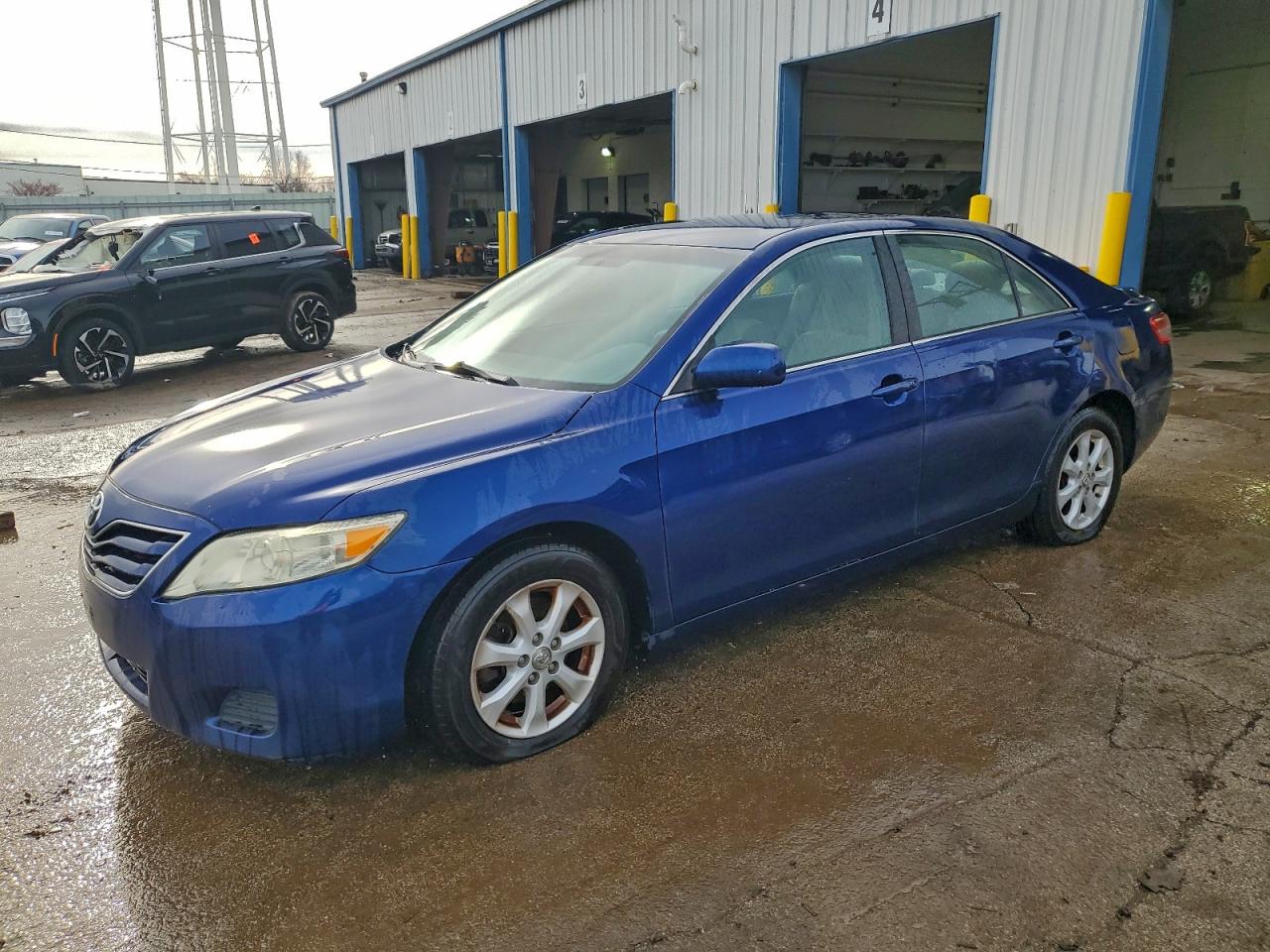 2010 TOYOTA CAMRY