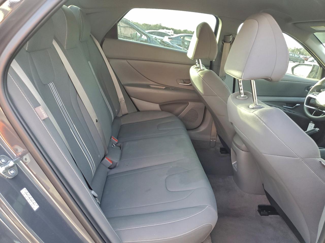 2024 HYUNDAI ELANTRA SEL photo 10