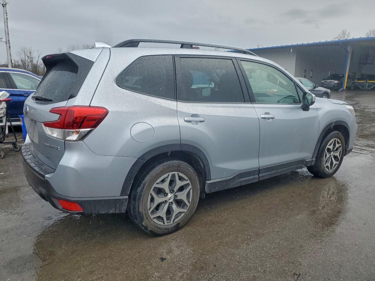 2021 SUBARU FORESTER PREMIUM photo 5