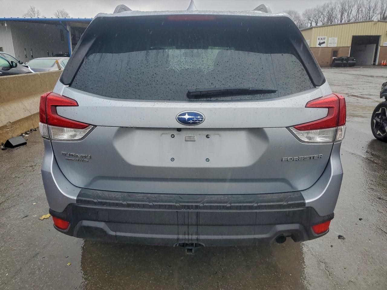 2021 SUBARU FORESTER PREMIUM photo 11