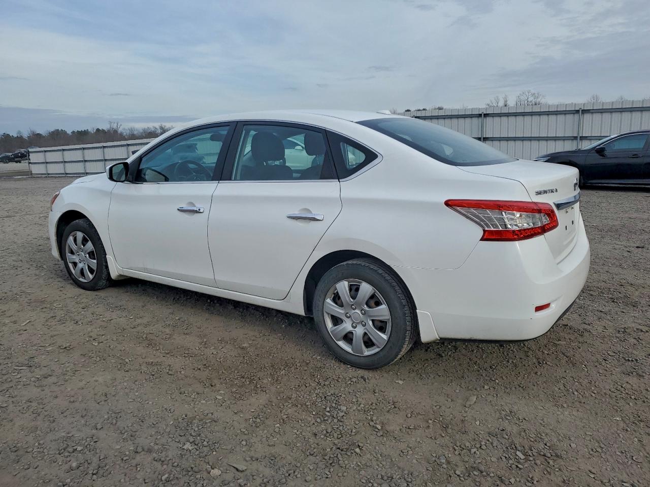 2015 NISSAN SENTRA S photo 2