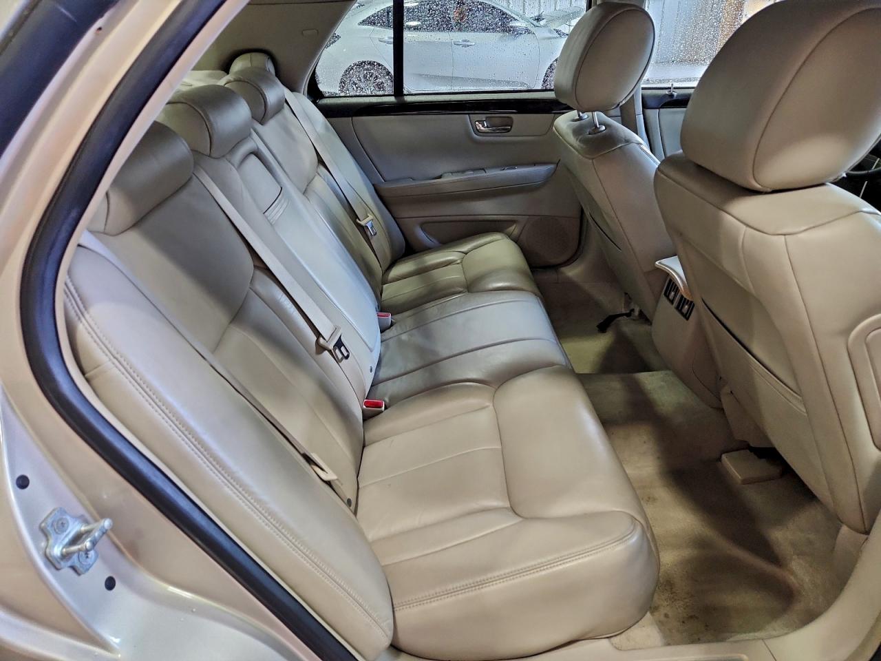 2009 CADILLAC DTS photo 10