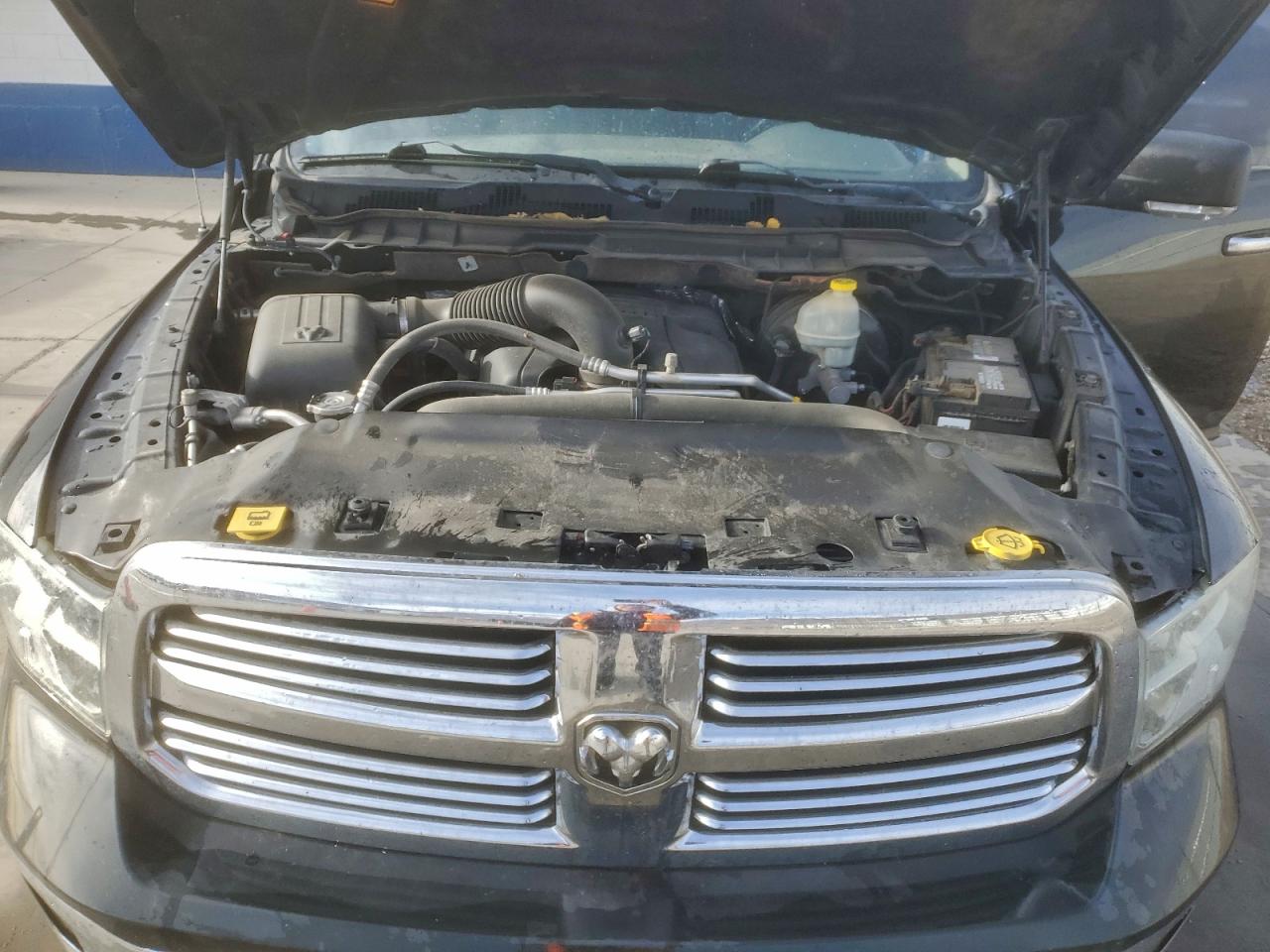 2015 RAM 1500 SLT photo 21