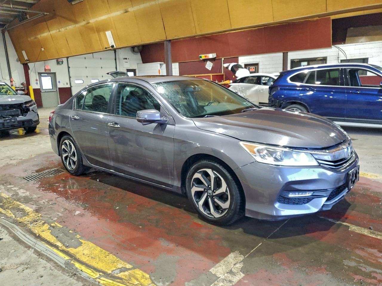 2017 HONDA ACCORD EXL photo 4
