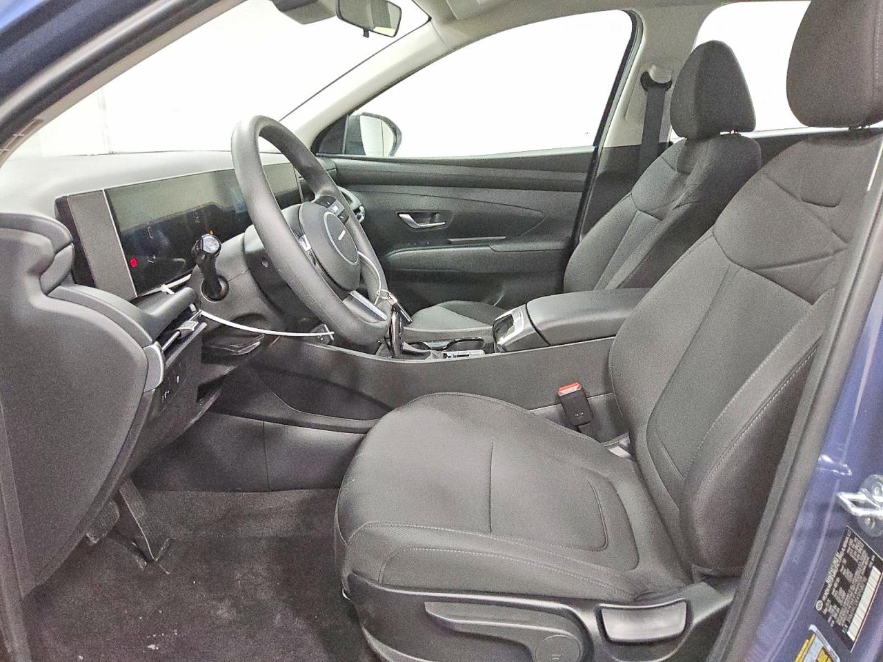 2025 HYUNDAI TUCSON SE photo 7