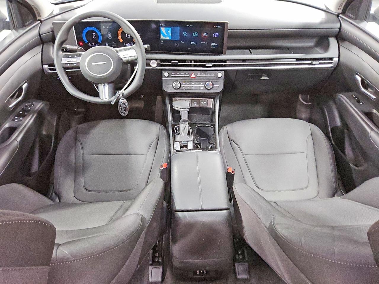 2025 HYUNDAI TUCSON SE photo 8