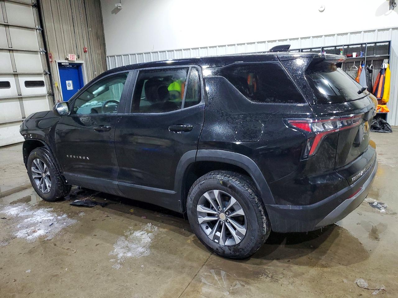 2026 CHEVROLET EQUINOX LT photo 2