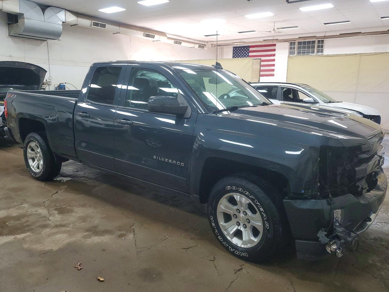 2018 CHEVROLET SILVERADO K1500 LT photo 7