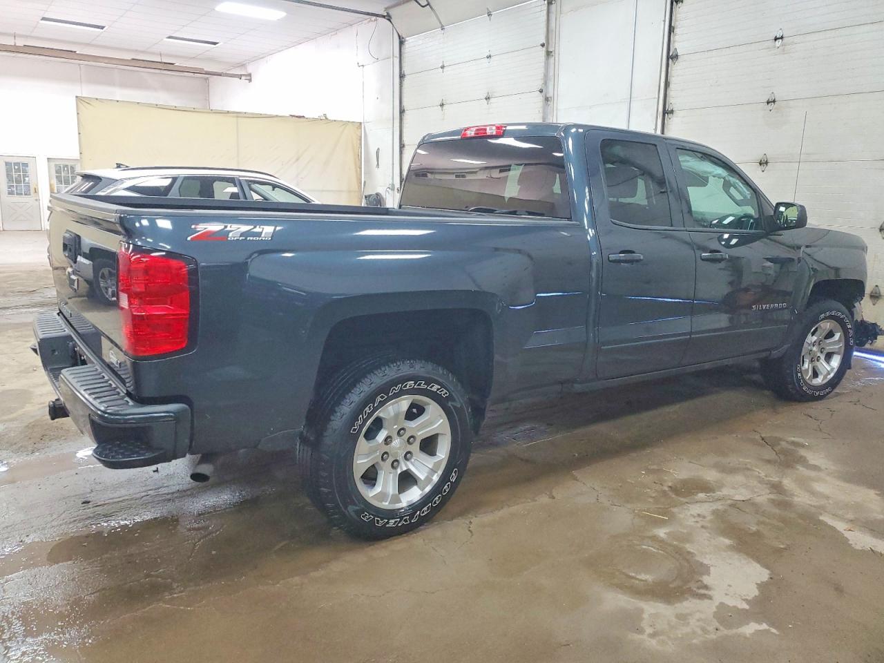 2018 CHEVROLET SILVERADO K1500 LT photo 5