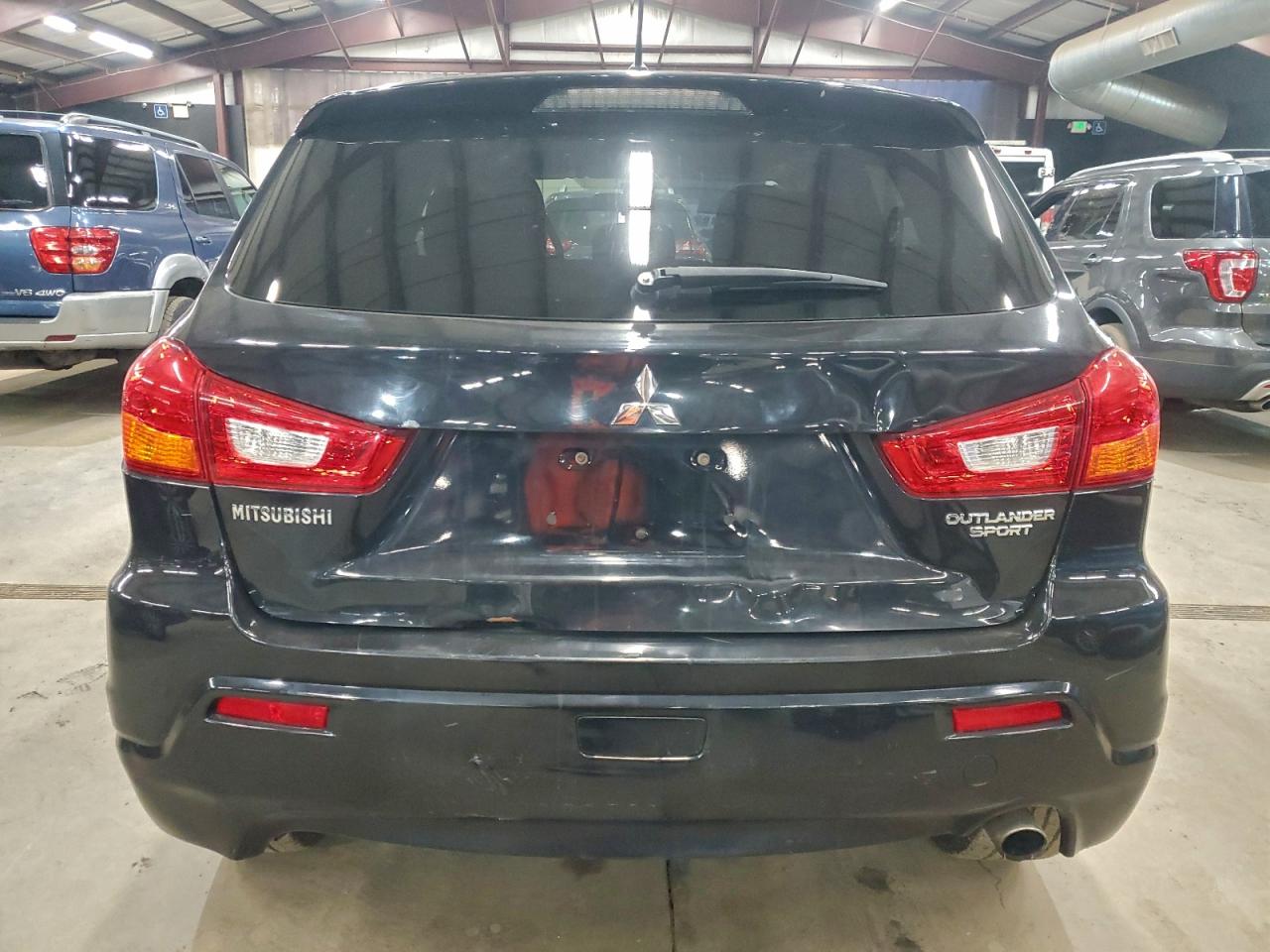 2011 MITSUBISHI OUTLANDER SPORT SE photo 6