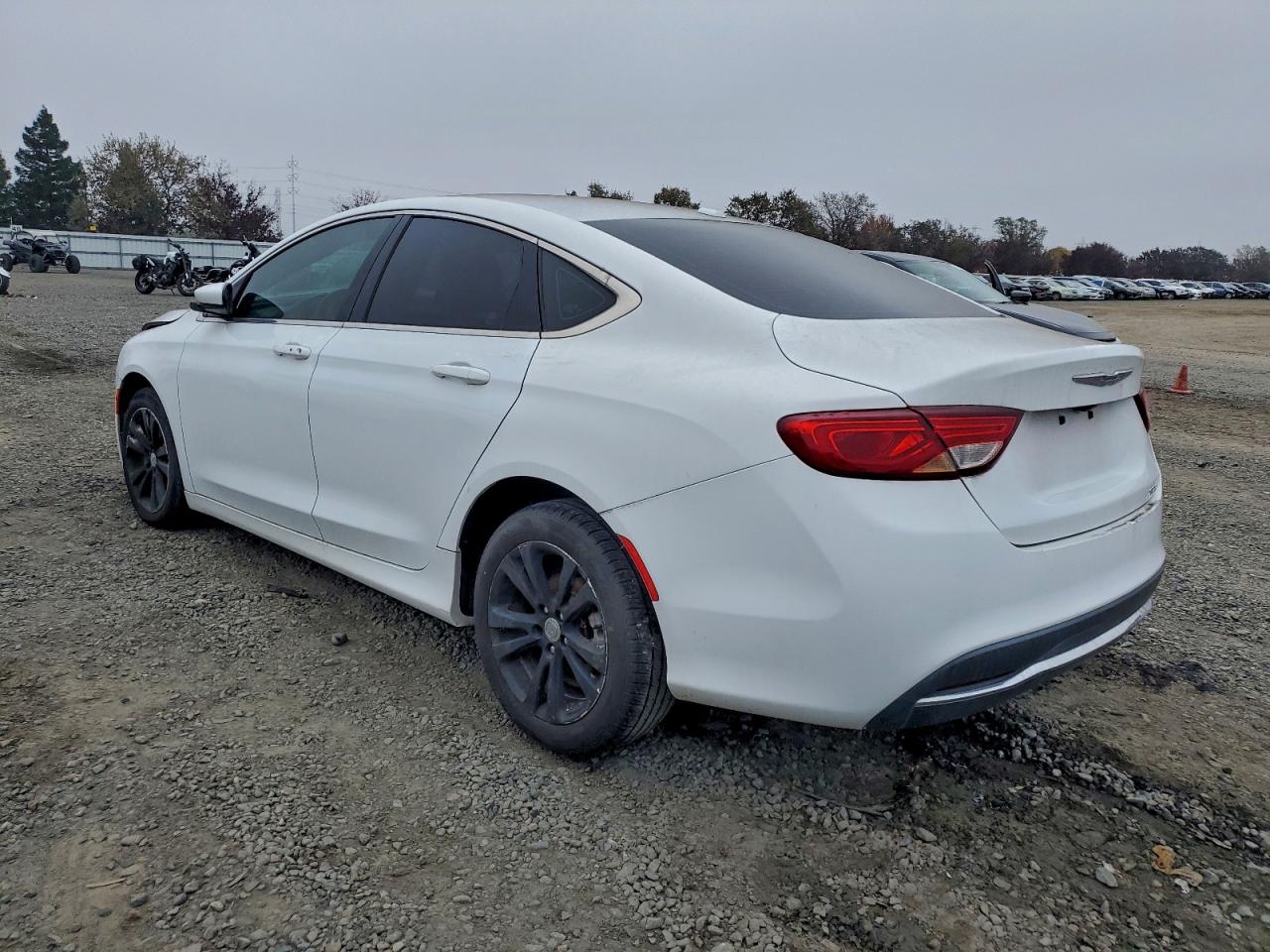 2016 CHRYSLER 200 LIMITED photo 2