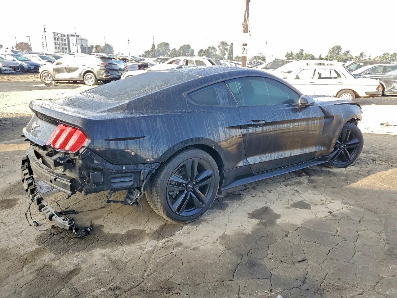 2017 FORD MUSTANG photo 5