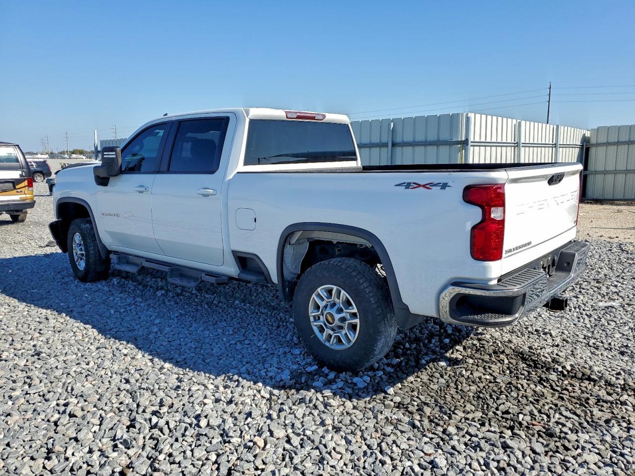 2021 CHEVROLET SILVERADO K2500 HEAVY DUTY LT photo 2