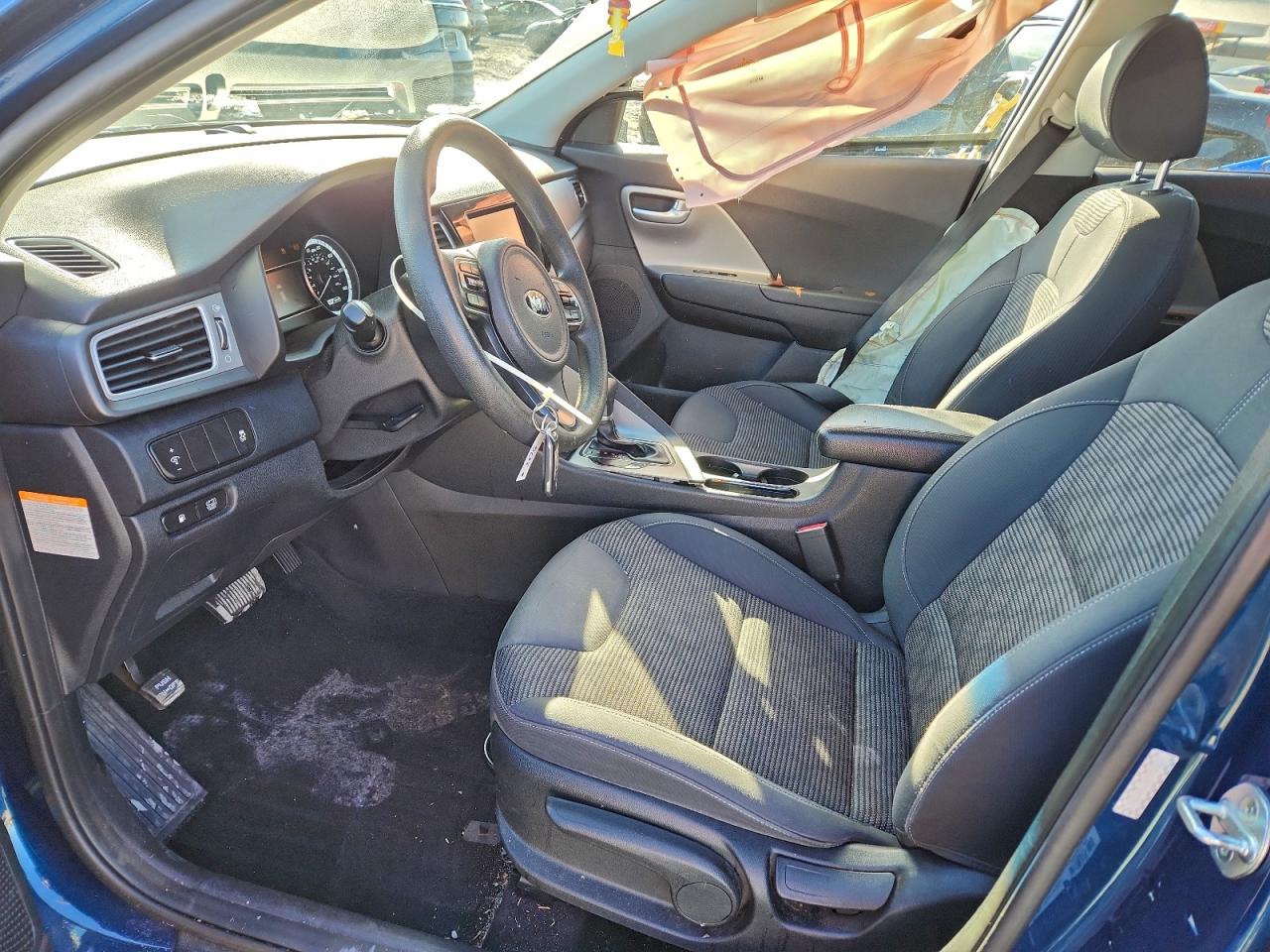 2017 KIA NIRO FE photo 7