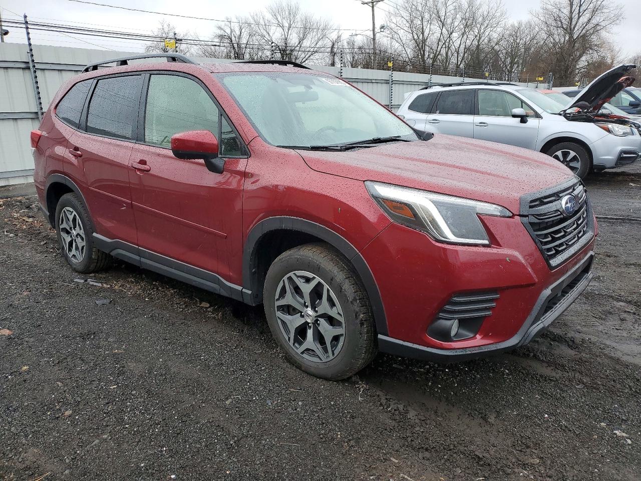 2022 SUBARU FORESTER PREMIUM photo 4