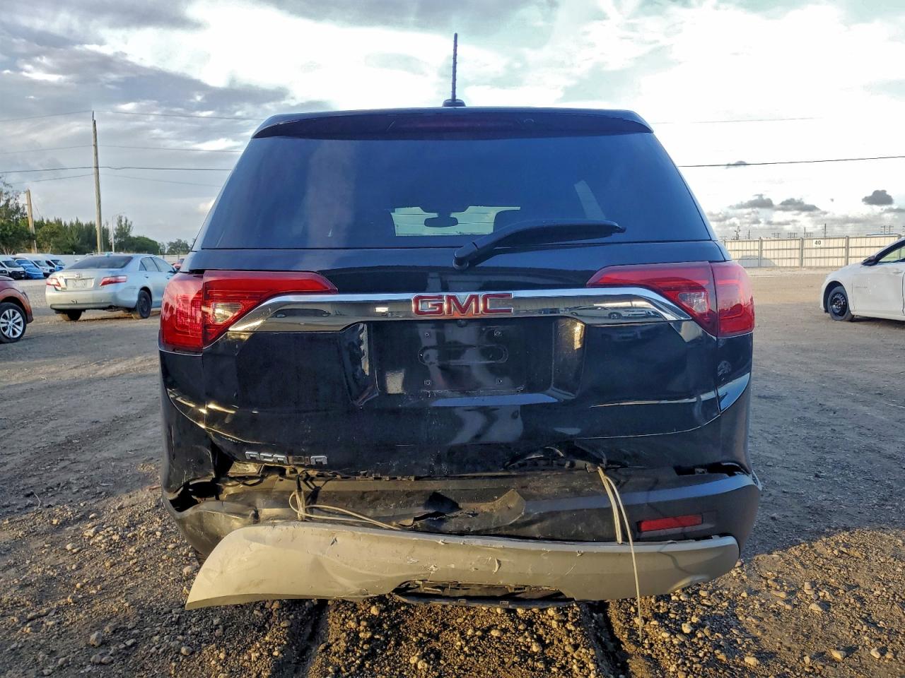 2019 GMC ACADIA SLE photo 6