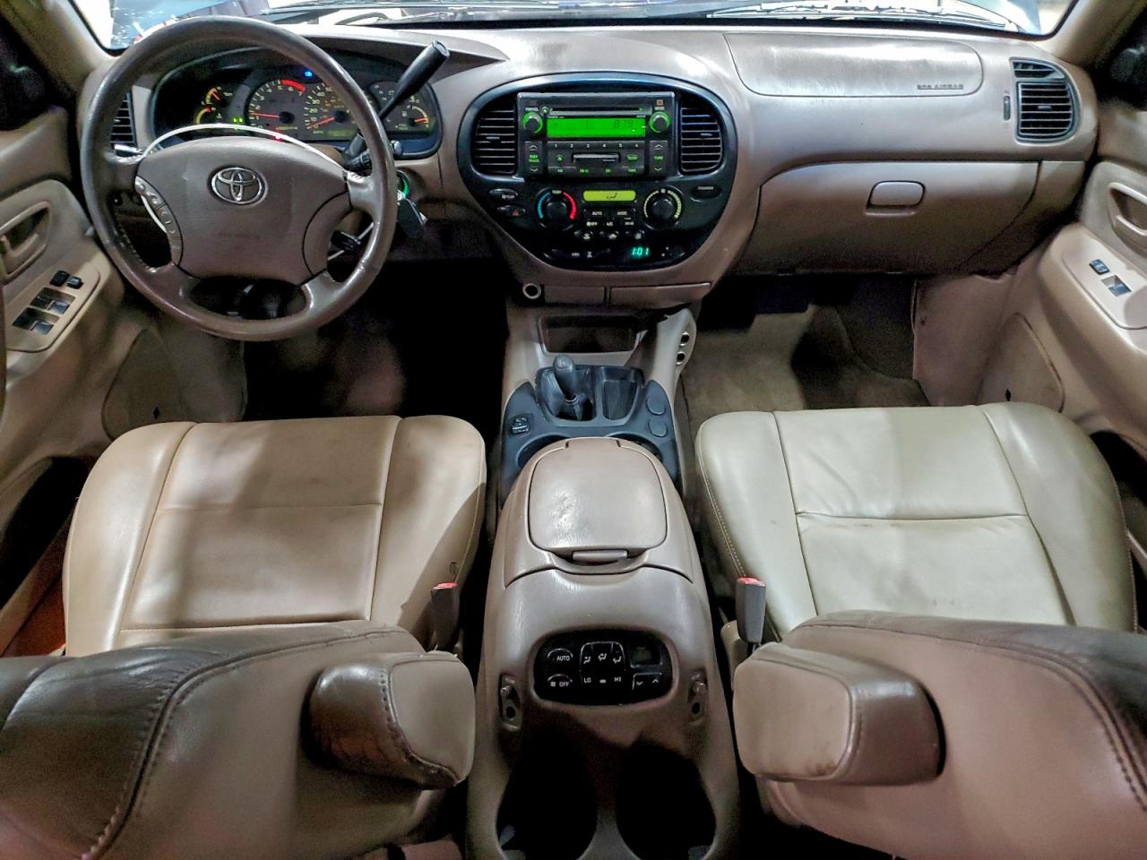2004 TOYOTA SEQUOIA SR5 photo 8
