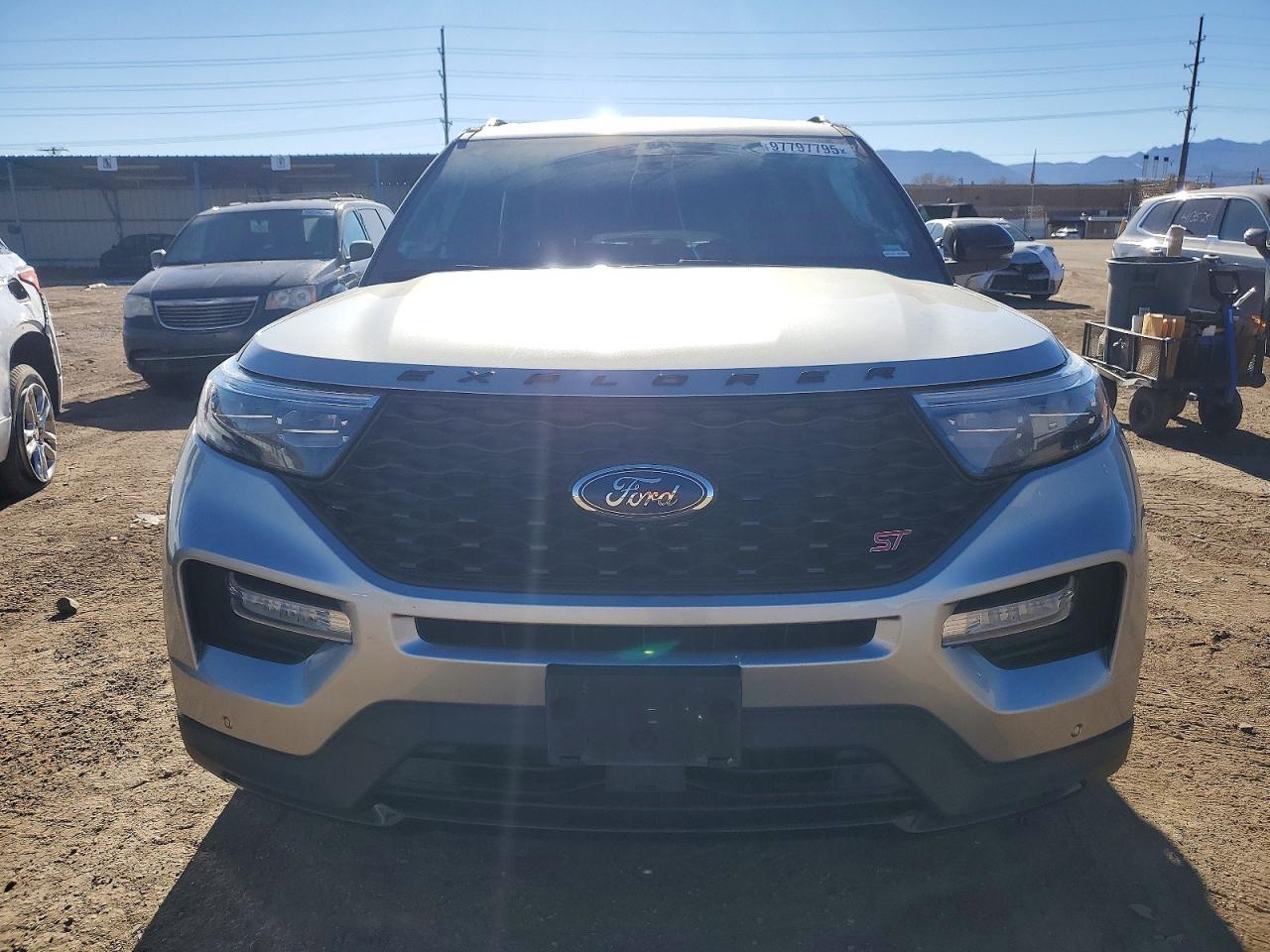 2020 FORD EXPLORER ST photo 5