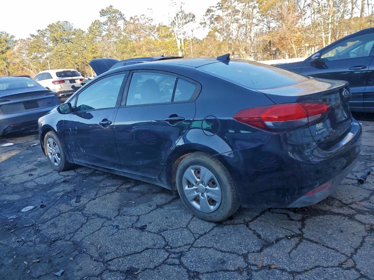 2018 KIA FORTE LX photo 2