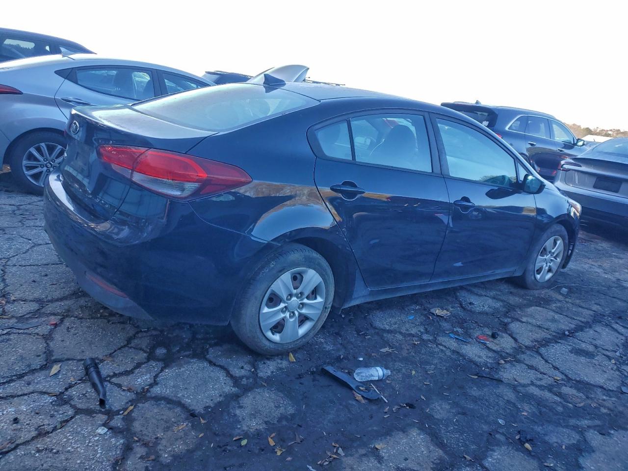 2018 KIA FORTE LX photo 3