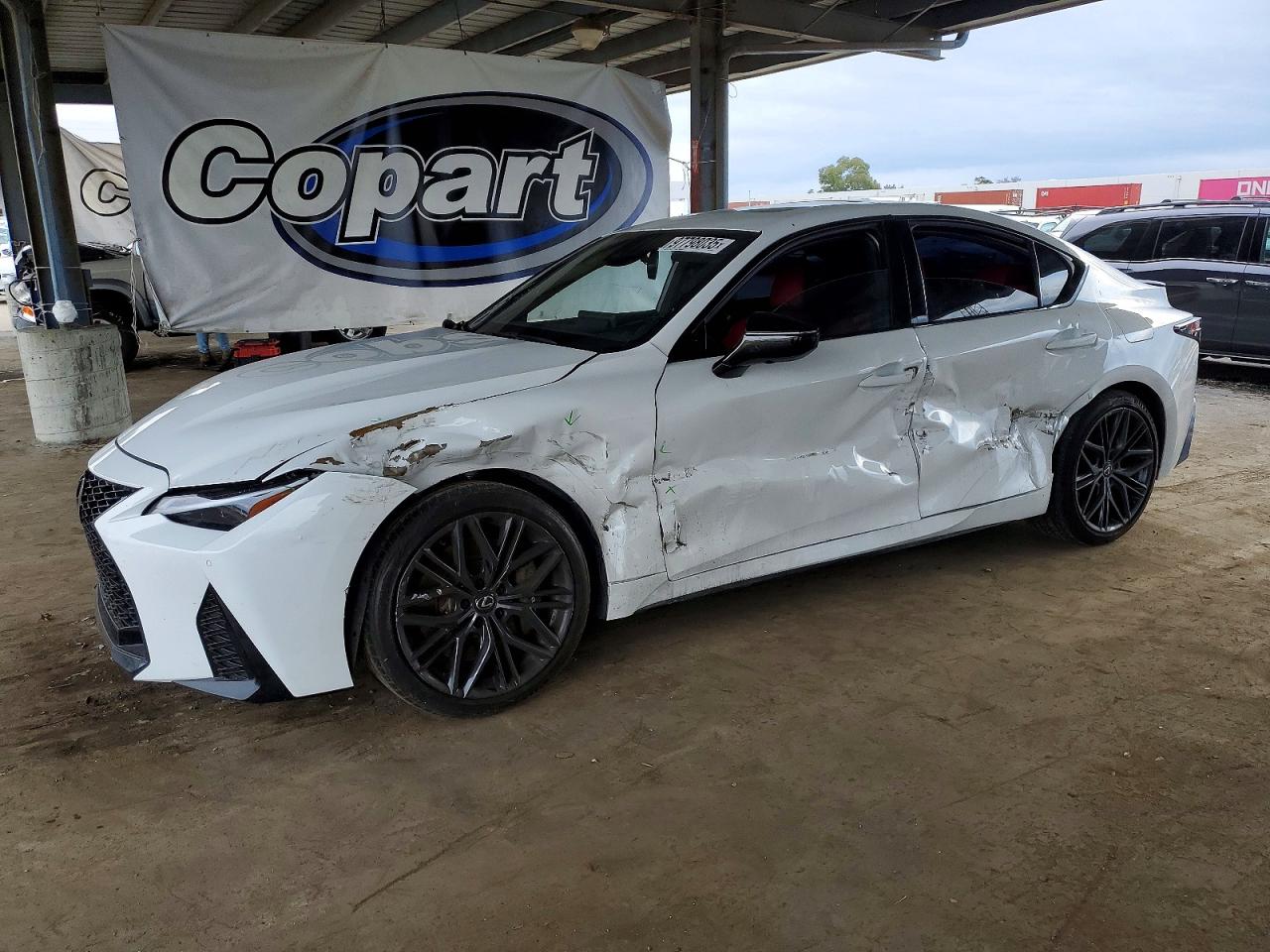 2025 LEXUS IS