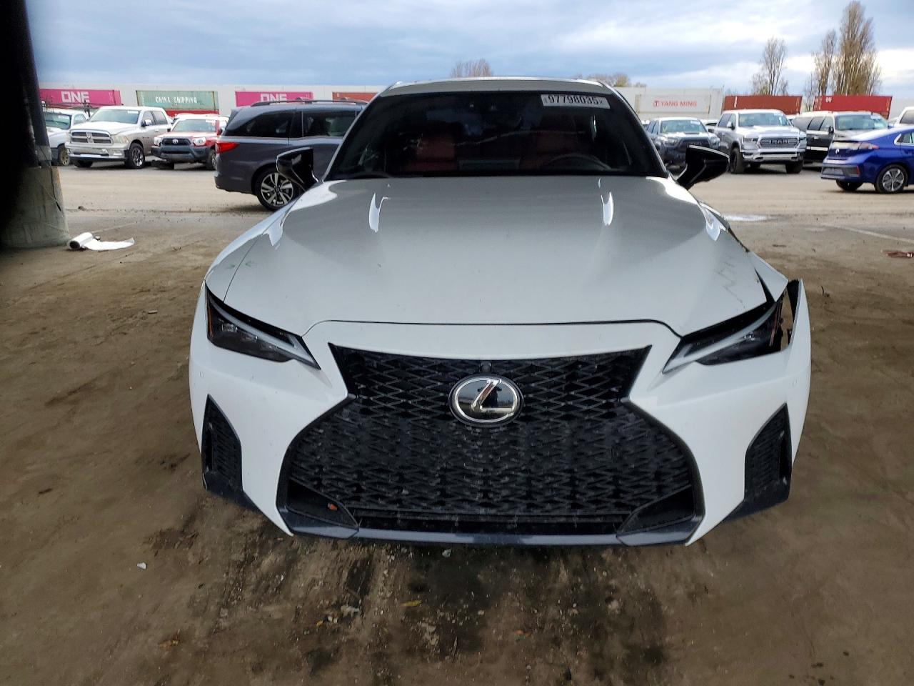 2025 LEXUS IS 500 F SPORT photo 5