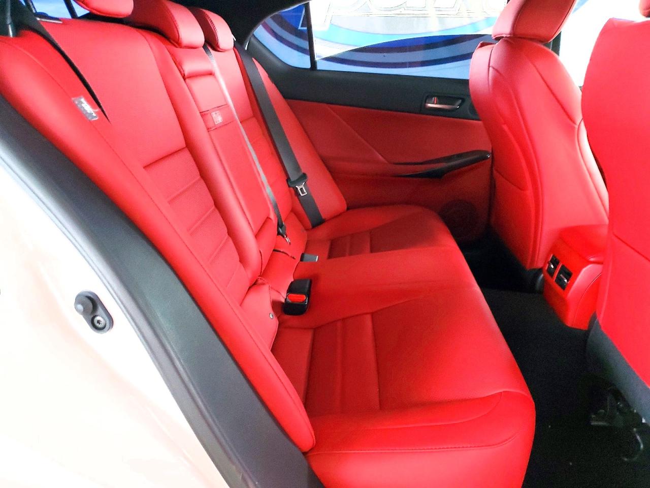 2025 LEXUS IS 500 F SPORT photo 10