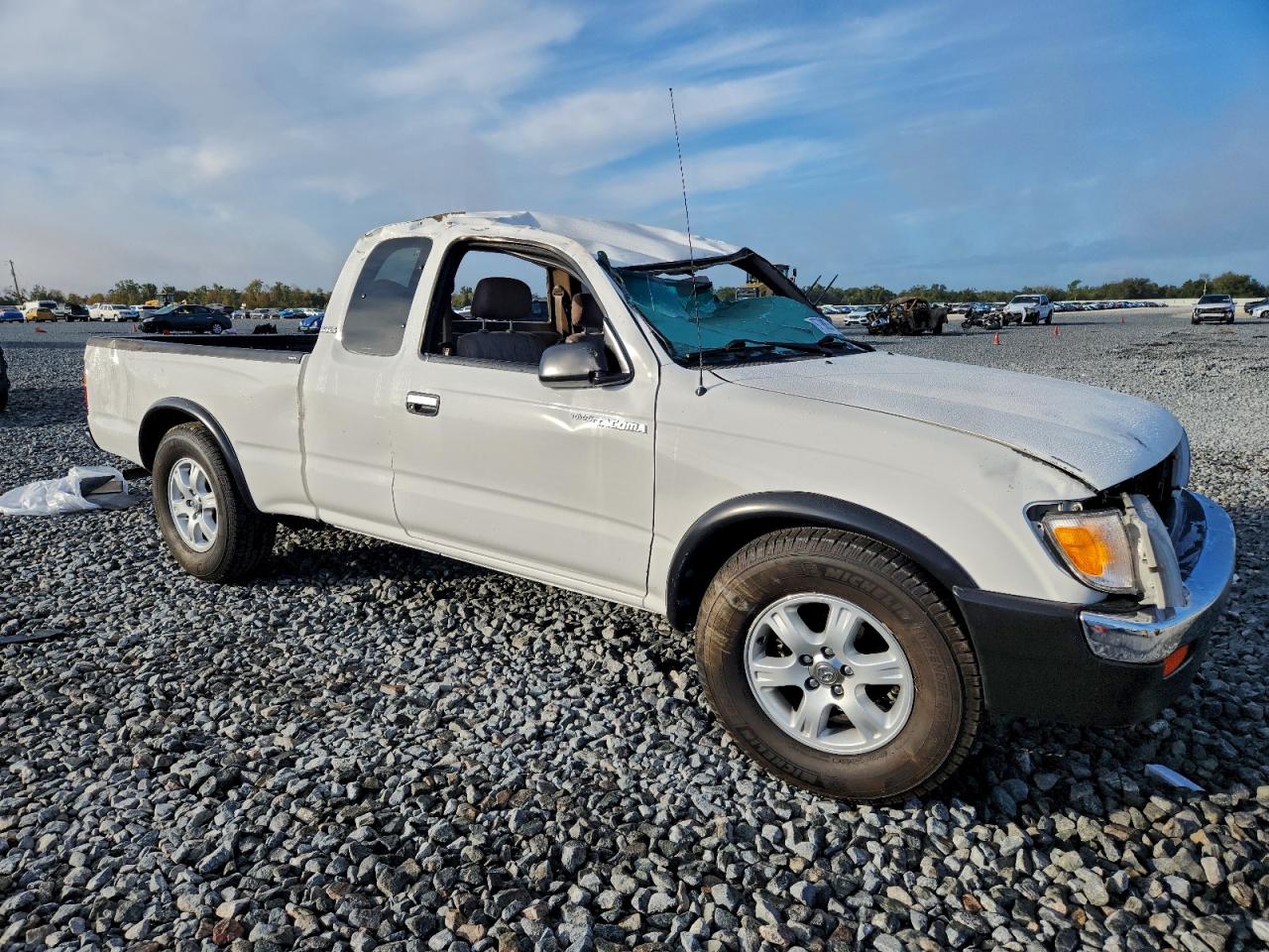 1999 TOYOTA TACOMA XTRACAB photo 4