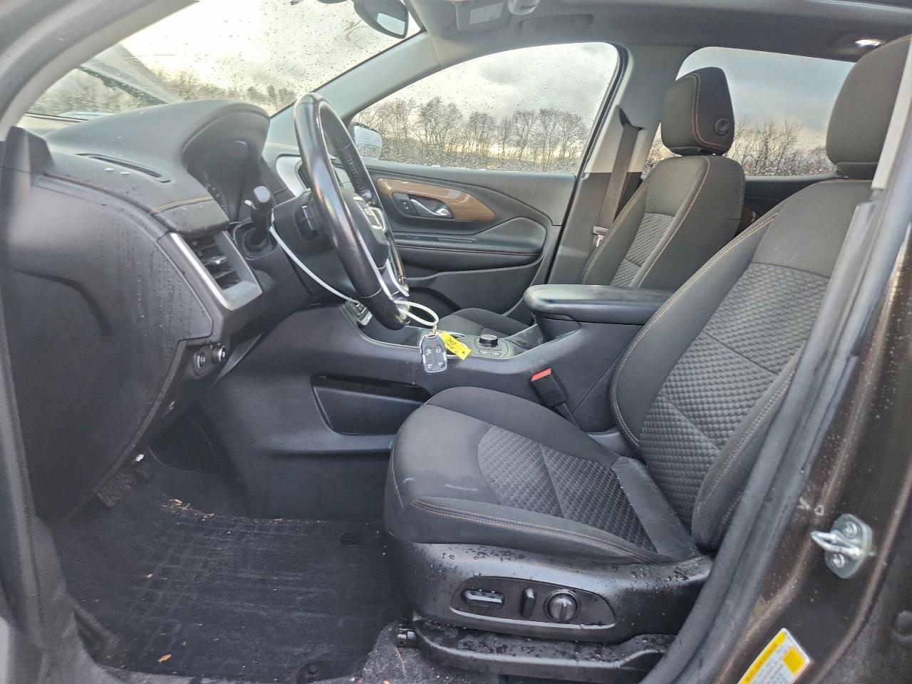2019 GMC TERRAIN SLE photo 13