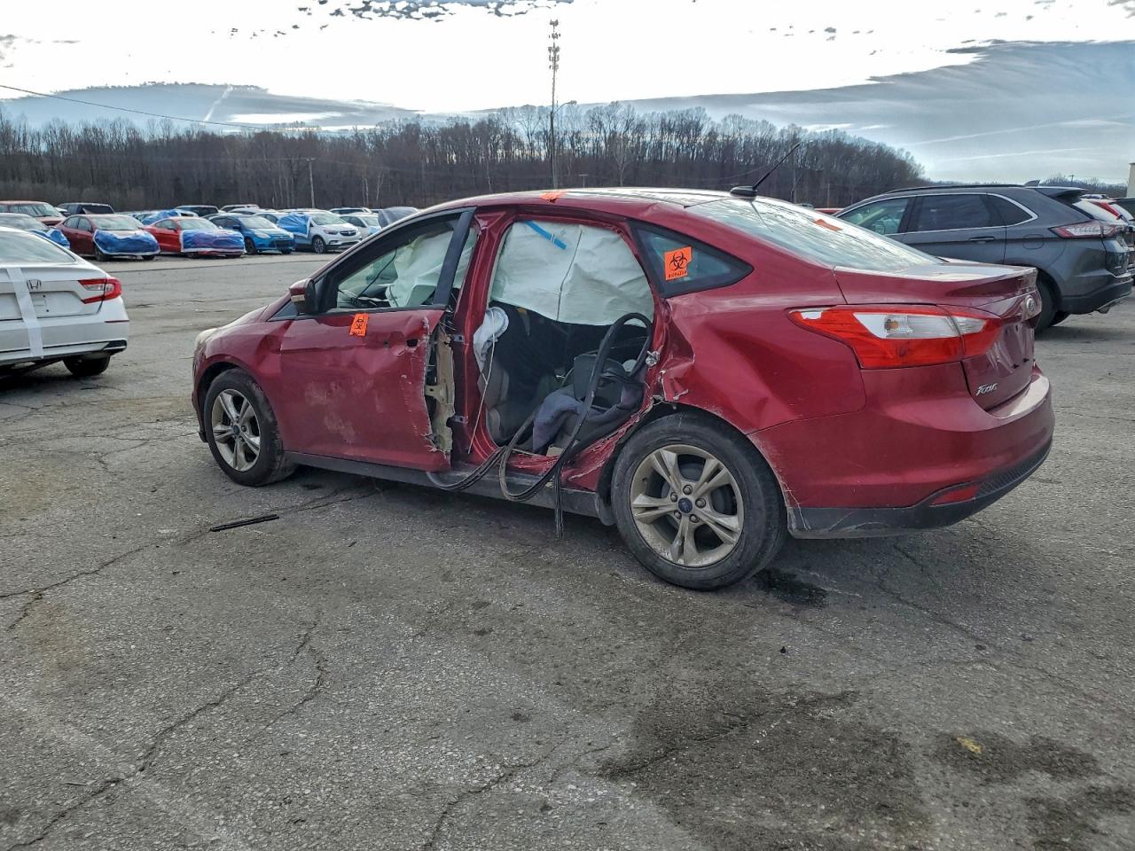 2014 FORD FOCUS SE photo 2