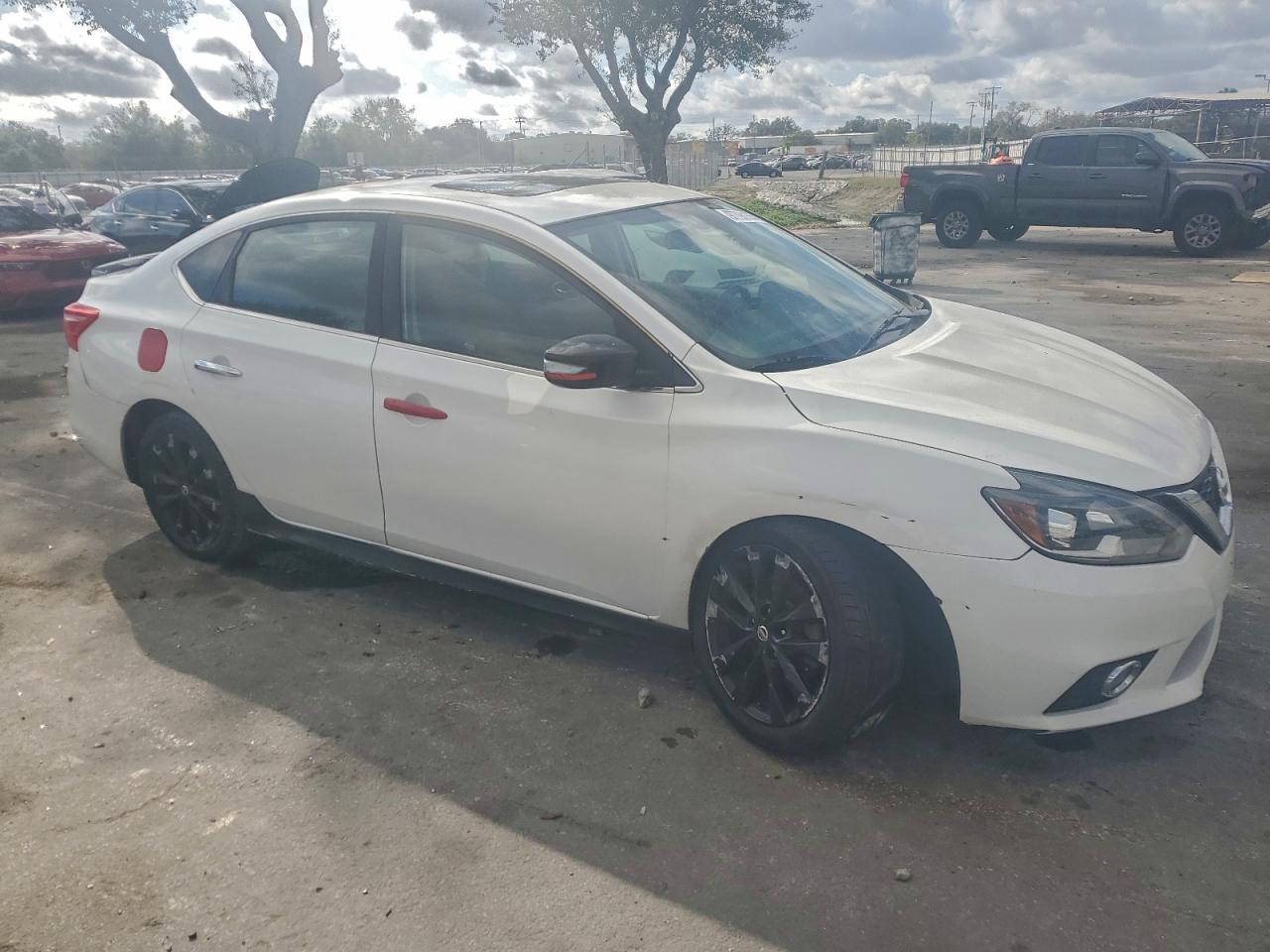 2017 NISSAN SENTRA SR TURBO photo 4
