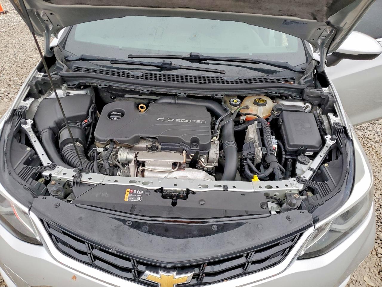 2017 CHEVROLET CRUZE LT photo 11