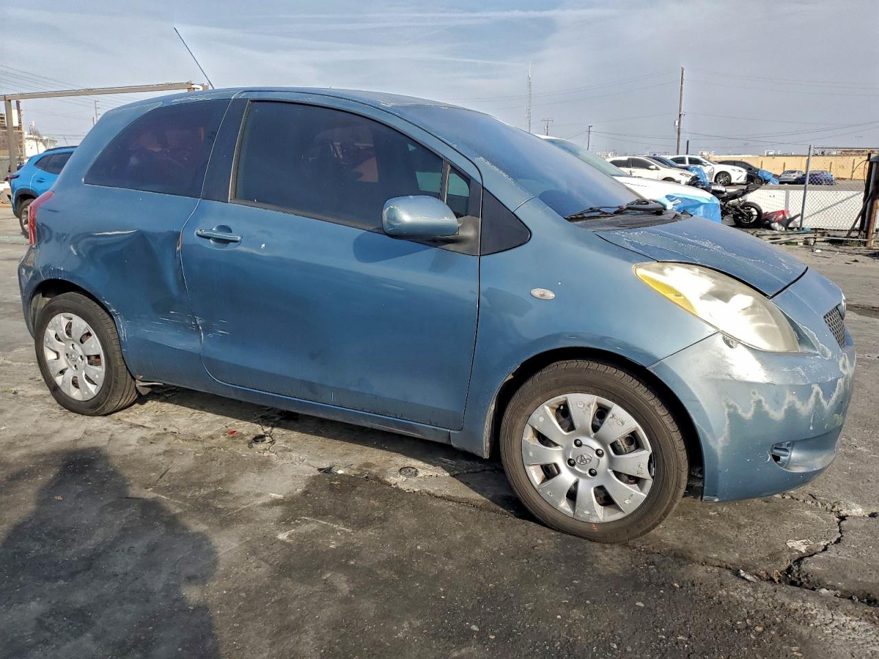 2008 TOYOTA YARIS photo 4