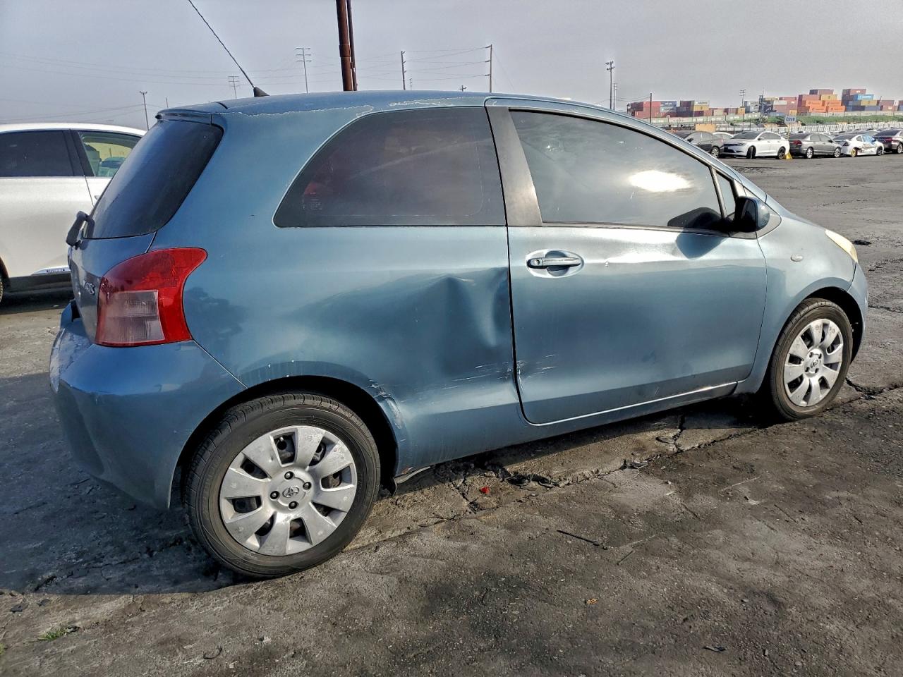 2008 TOYOTA YARIS photo 3