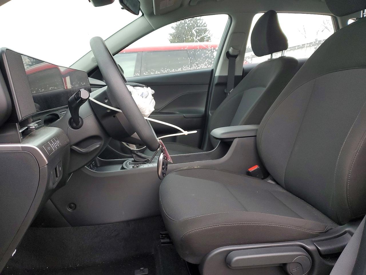 2025 HYUNDAI KONA SE photo 7