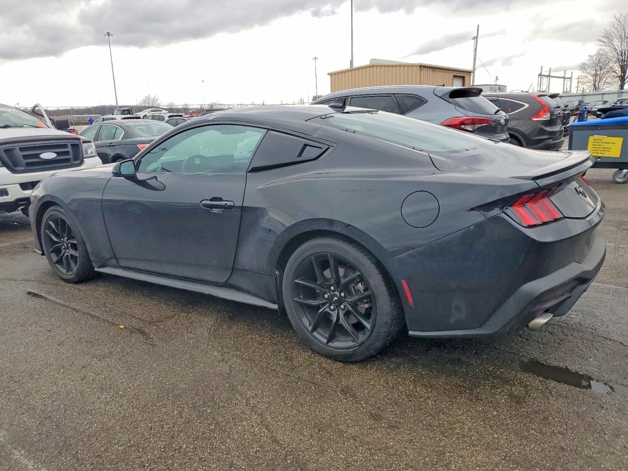 2024 FORD MUSTANG photo 2