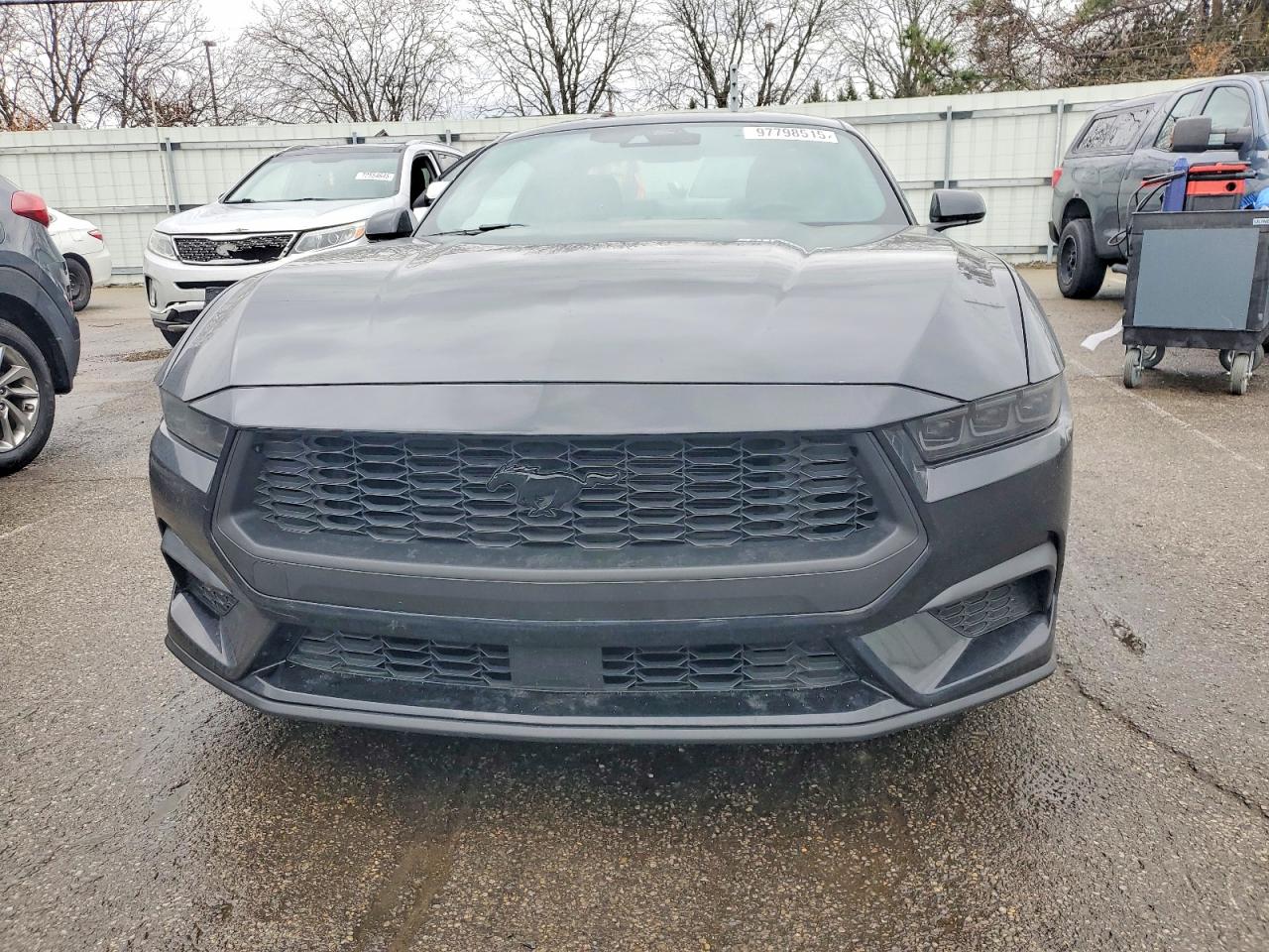 2024 FORD MUSTANG photo 5