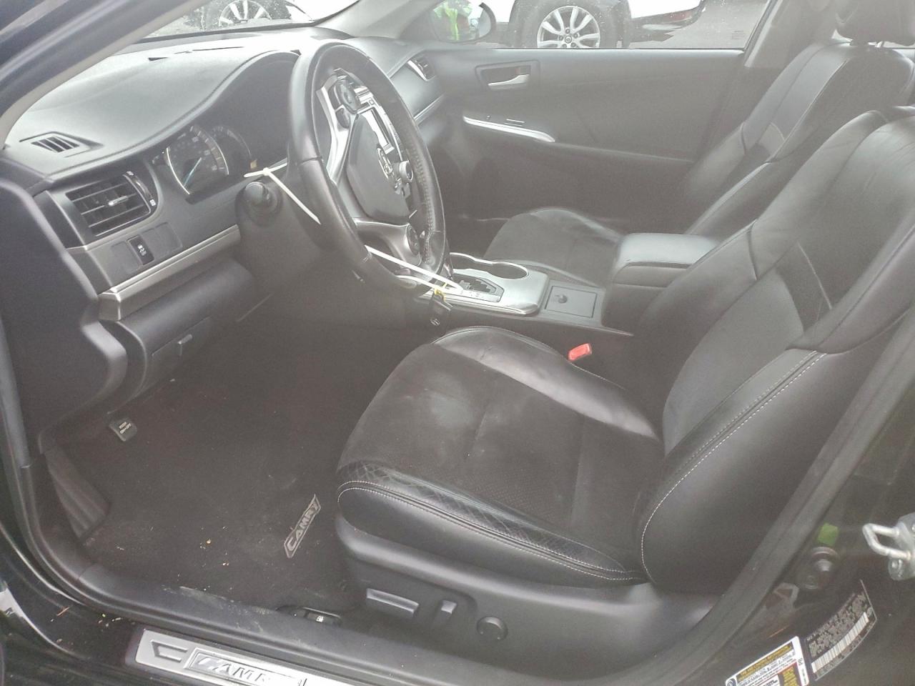 2012 TOYOTA CAMRY SE photo 7