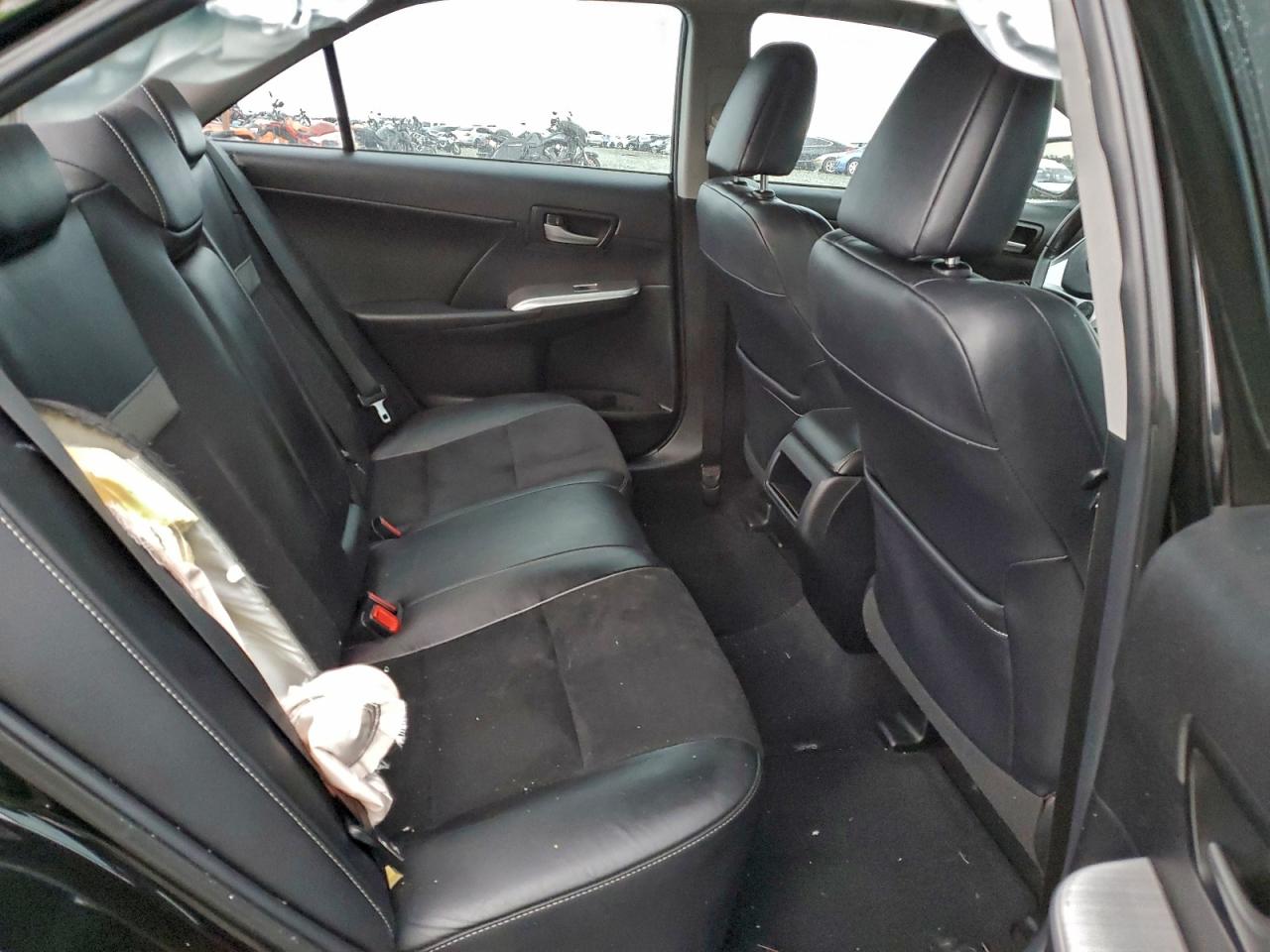 2012 TOYOTA CAMRY SE photo 10