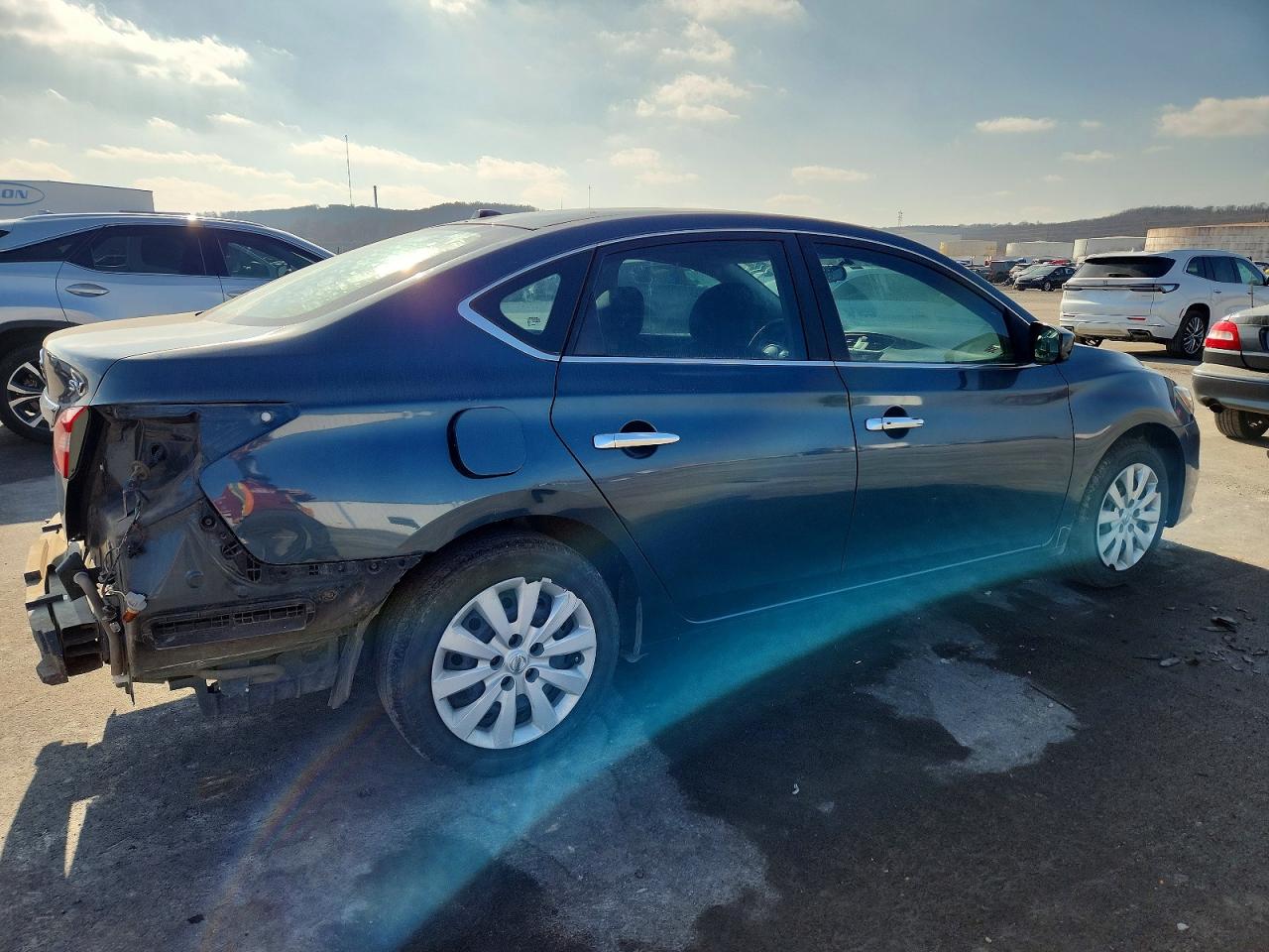 2016 NISSAN SENTRA S photo 5