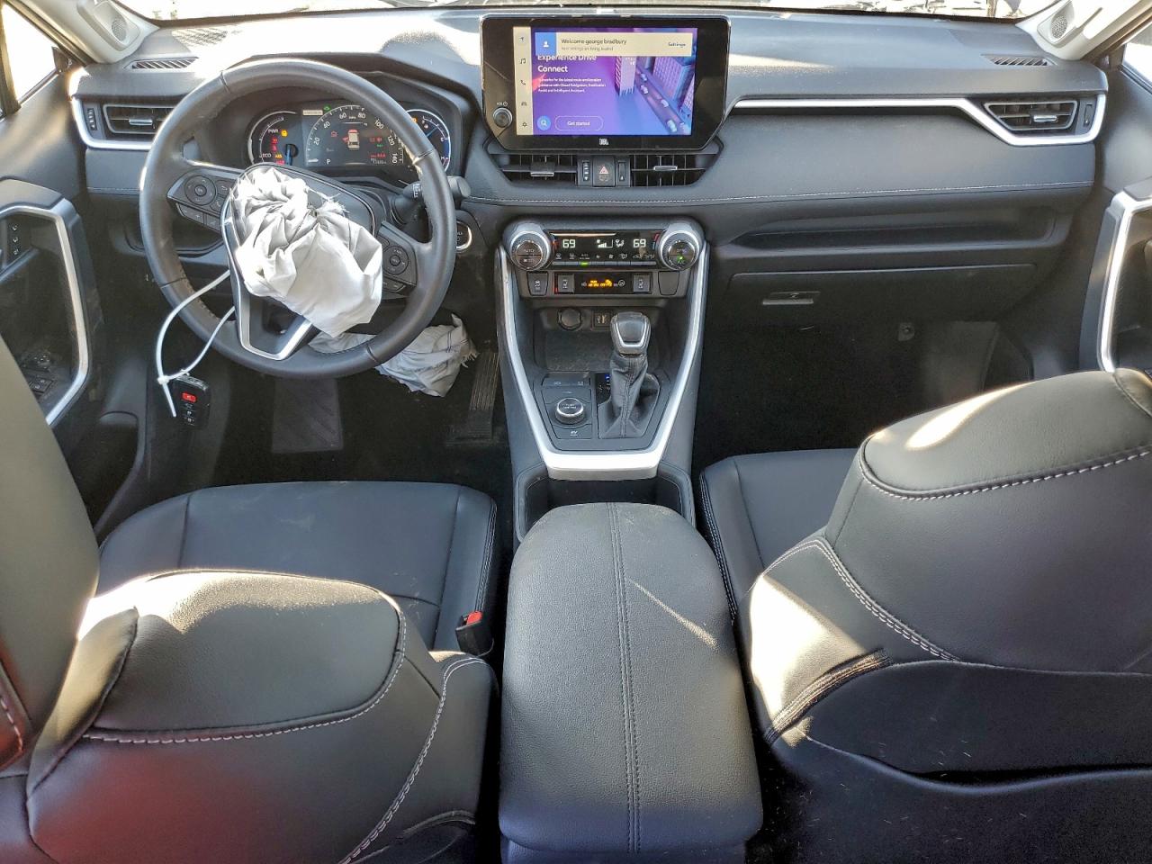 2024 TOYOTA RAV4 XLE PREMIUM photo 8