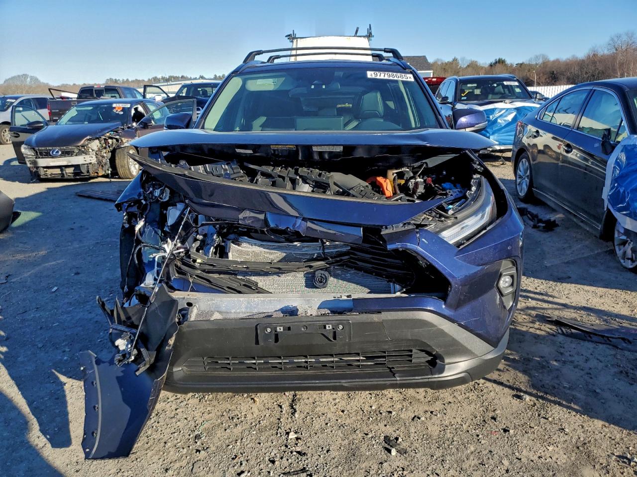 2024 TOYOTA RAV4 XLE PREMIUM photo 5