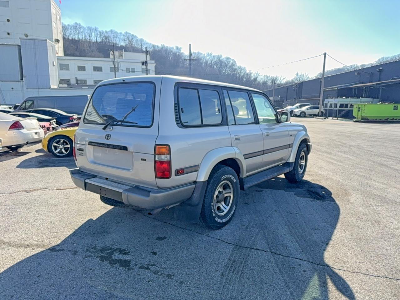 1997 TOYOTA LAND CRUISER HJ85 photo 4