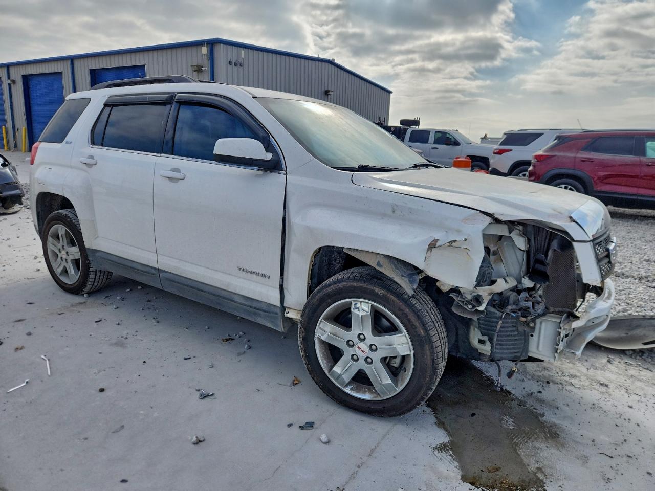 2013 GMC TERRAIN SLT photo 4