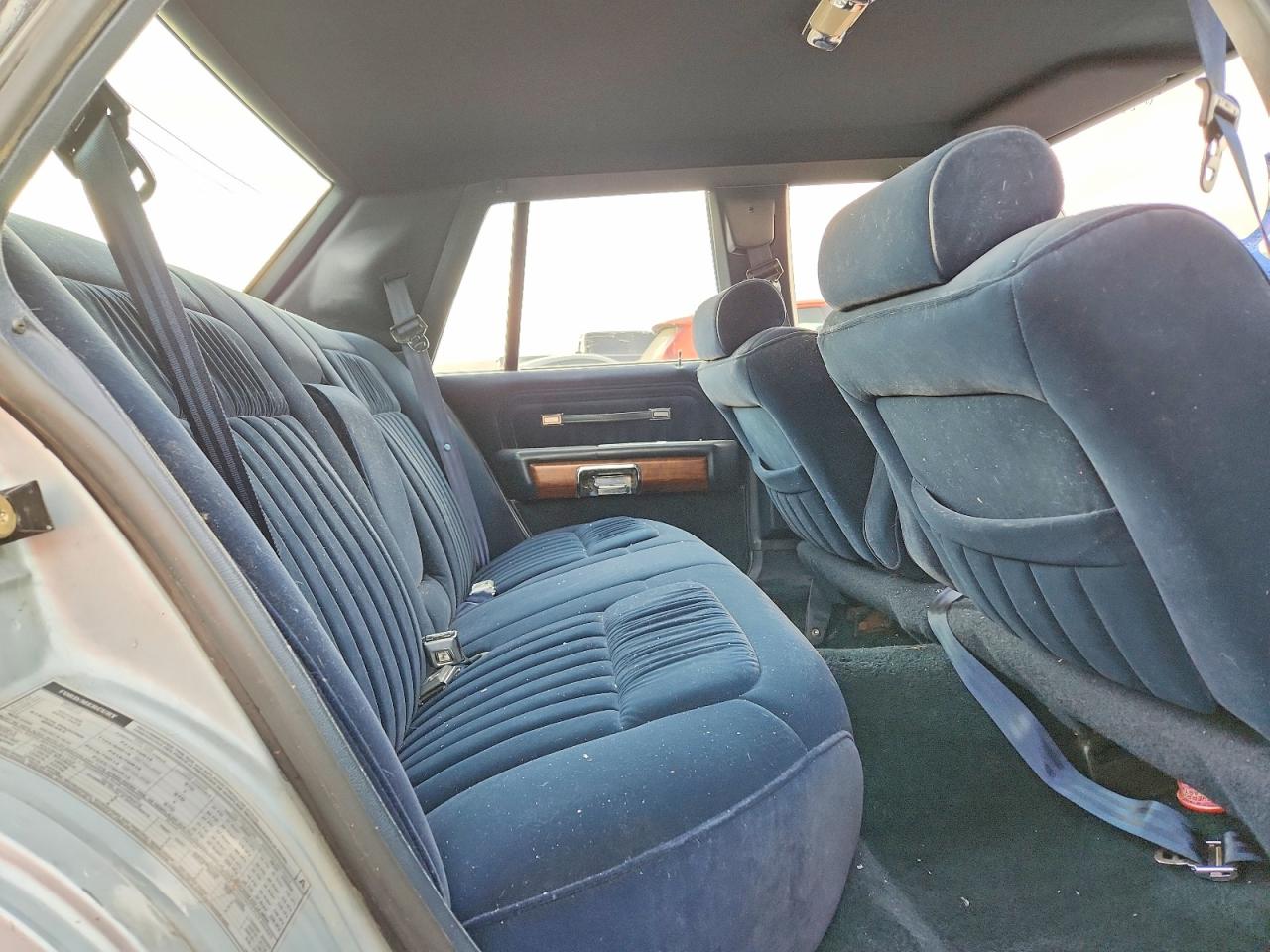 1990 FORD CROWN VICTORIA LX photo 10